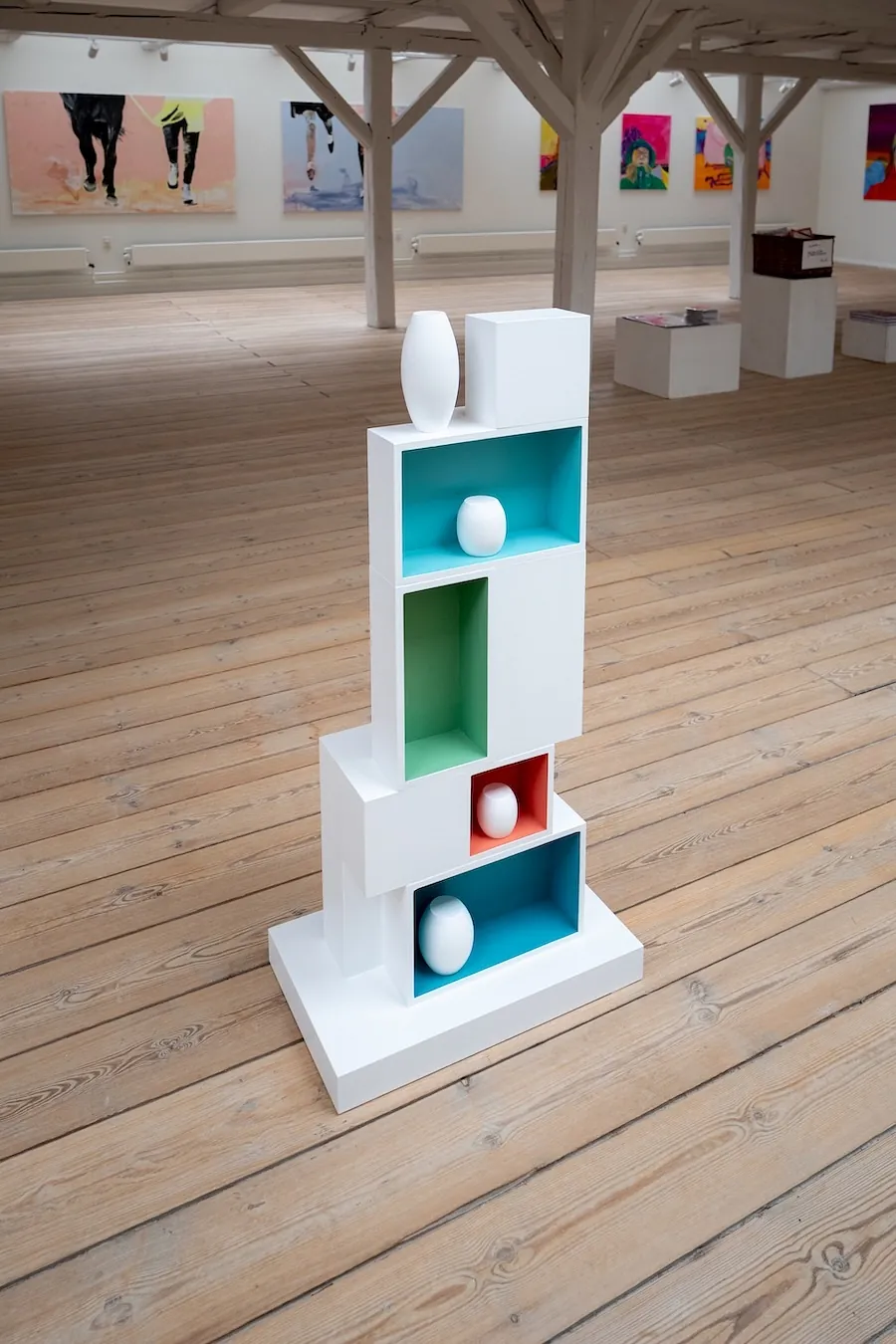 Transitions-gruppeudstilling-kunstnergruppen-aspekt-mette-brinch-pakhuset-nykøbing-sjælland-2025